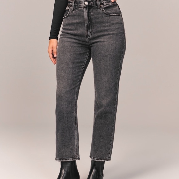 NWOT | Abercrombie & Fitch | Ultra High Rise Ankle Straight Jeans - Picture 3 of 12